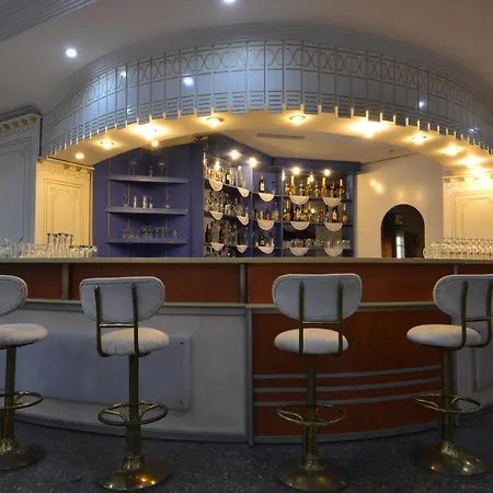 Sevcan ホテル 4*