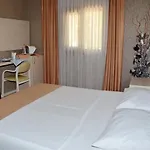 Sevcan מלון 4*