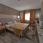Sevcan מלון 4*